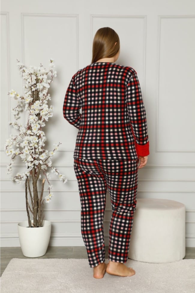 Kadın Kırmızı Queen Yazılı Ekoseli Polar Peluş Pijama Takımı