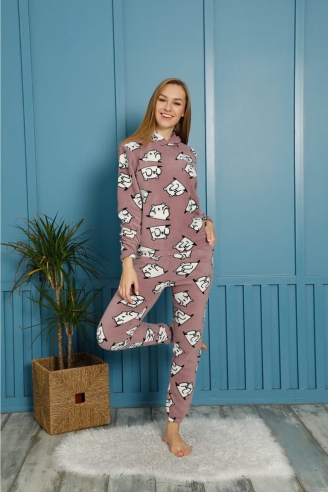 Kadın Koyu Lila Ayıcık Baskılı Kapüşonlu Polar Pijama Takımı.
