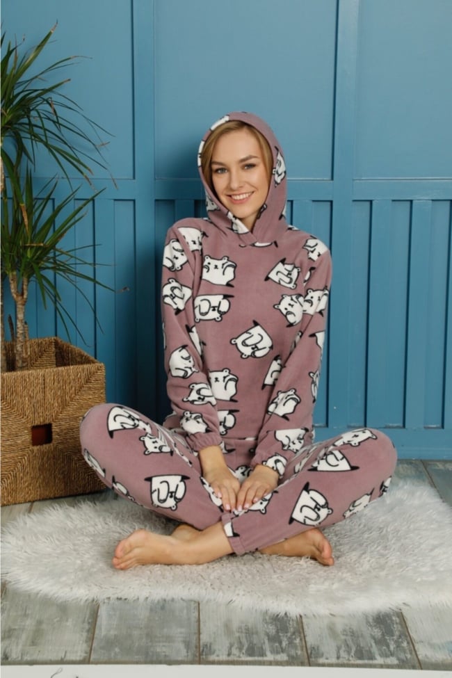 Kadın Koyu Lila Ayıcık Baskılı Kapüşonlu Polar Pijama Takımı.
