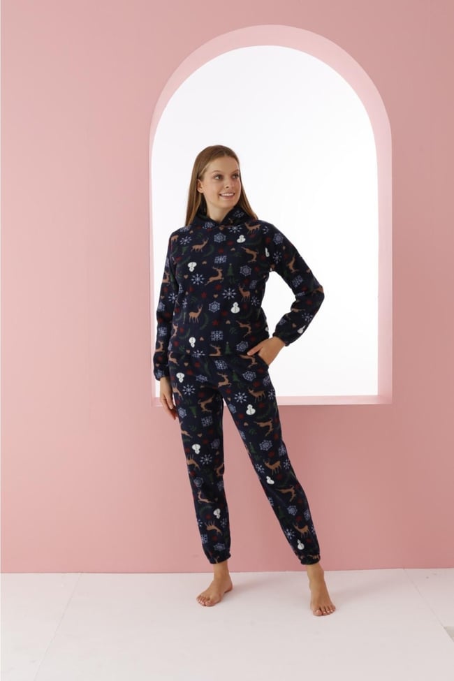 Kadın Lacivert Geyik Desenli Kapüşonlu Polar Eşofman Pijama Takımı