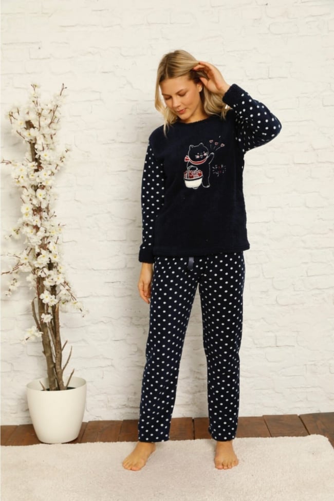 Kadın Lacivert Kedicik Desenli Puanlı Polar Peluş Pijama Takımı