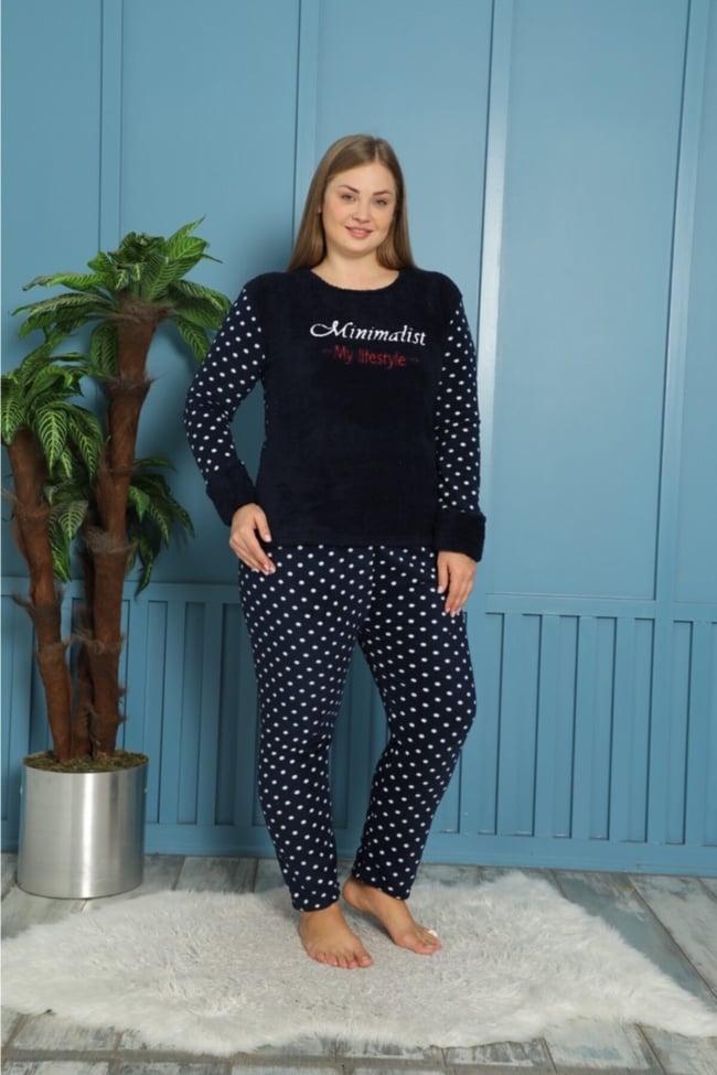 Kadın Lacivert Minimalist Yazılı Puanlı Polar Peluş Pijama Takımı