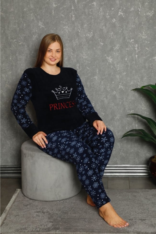 Kadın Lacivert Princess Yazılı Kar Desenli Polar Peluş Pijama Takımı