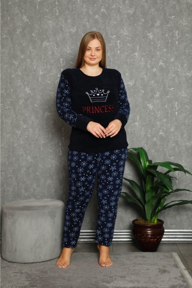 Kadın Lacivert Princess Yazılı Kar Desenli Polar Peluş Pijama Takımı