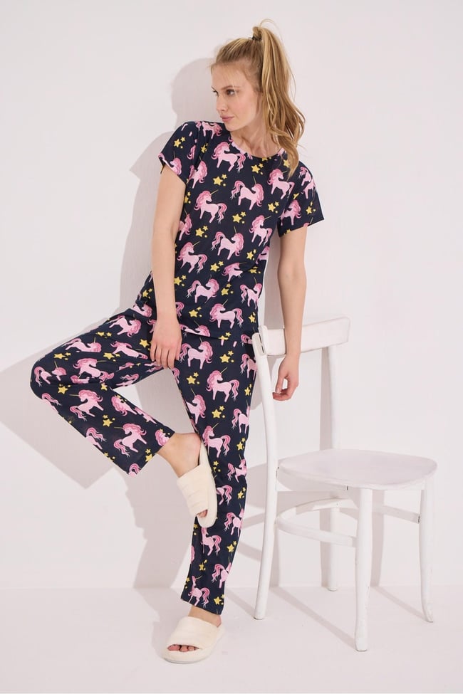 Kadın Lacivert Unicorn Baskılı Kısa Kollu Altı Uzun Pijama Takımı.
