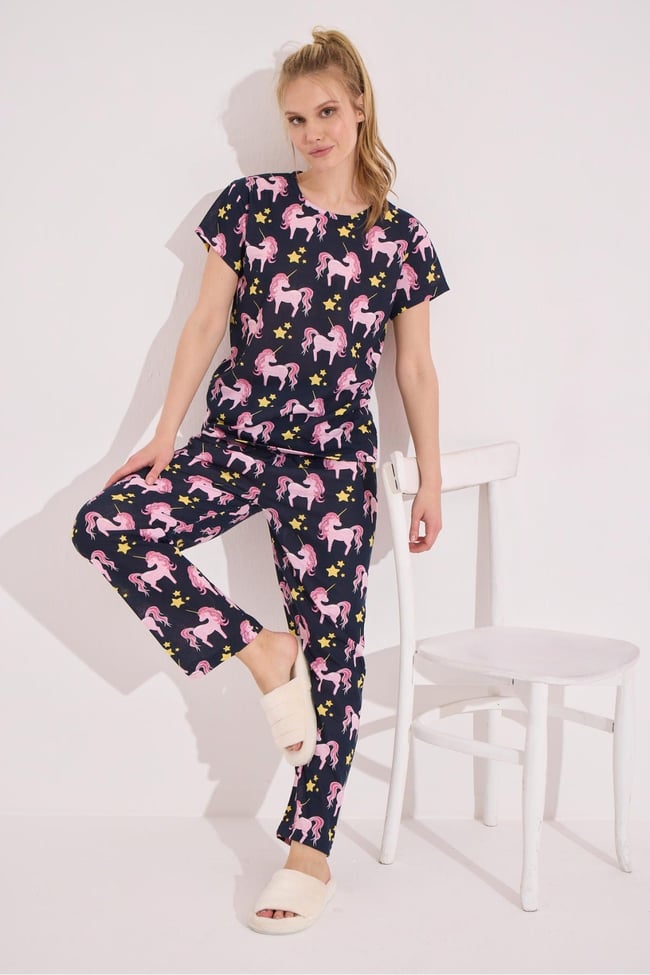 Kadın Lacivert Unicorn Baskılı Kısa Kollu Altı Uzun Pijama Takımı.