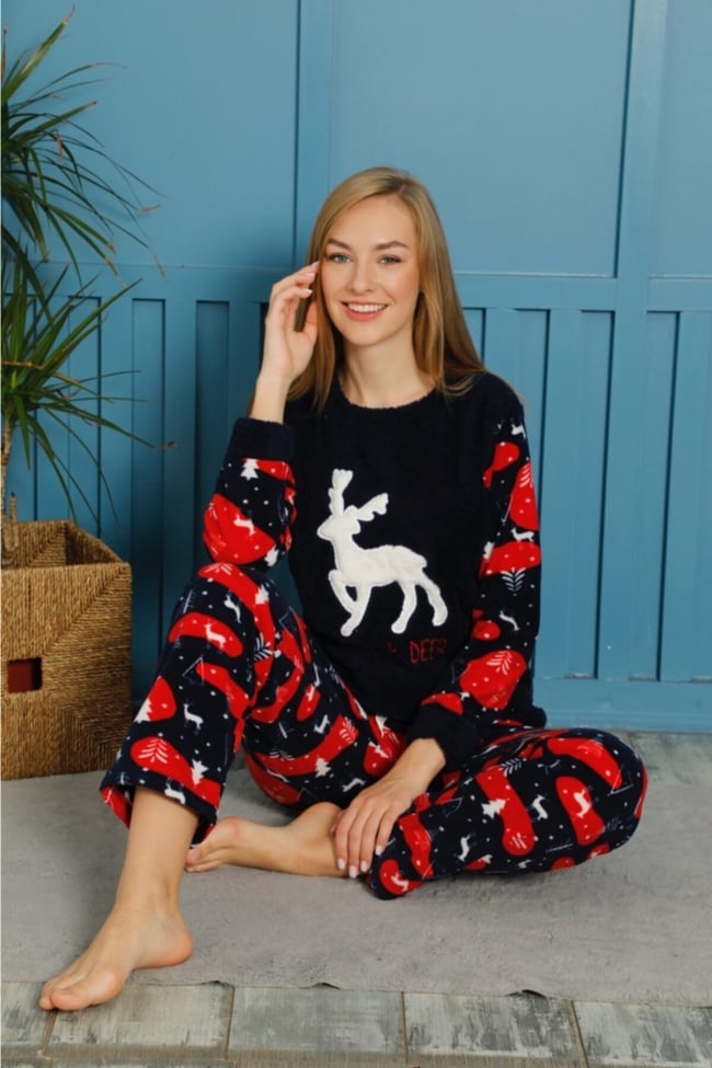 Kadın Lacivert Yeşili Geyik Nakışlı Wınter Deer Yazılı Polar Peluş Pijama Takımı