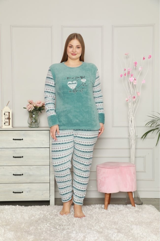 Kadın Mint Yeşili Büyük Beden Kalp Işlemeli Peluş Polar Pijama Takımı