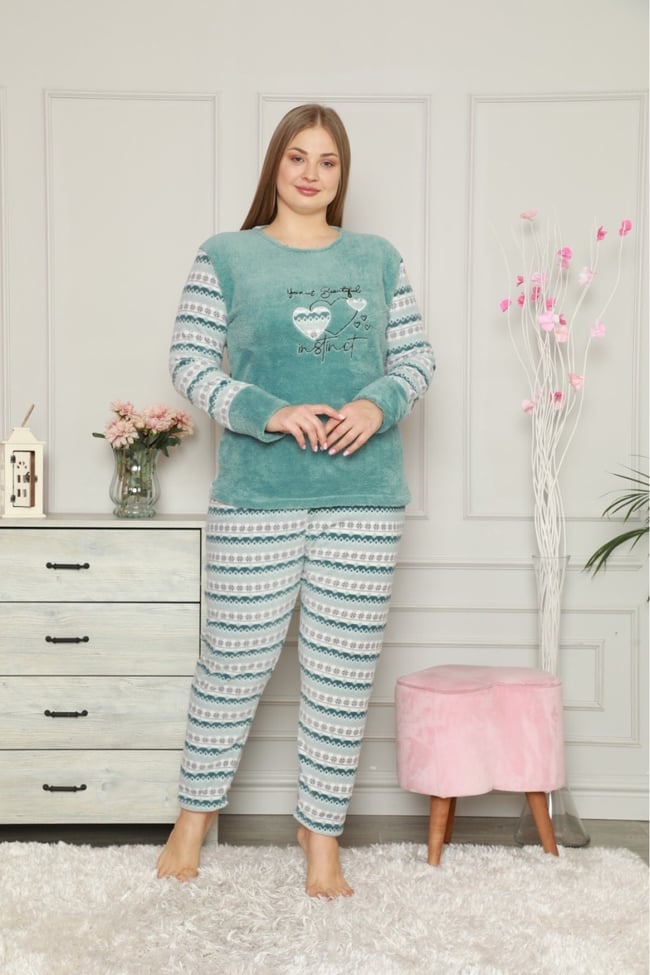 Kadın Mint Yeşili Büyük Beden Kalp Işlemeli Peluş Polar Pijama Takımı