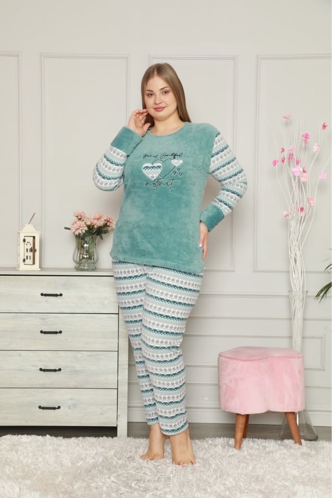 Kadın Mint Yeşili Büyük Beden Kalp Işlemeli Peluş Polar Pijama Takımı