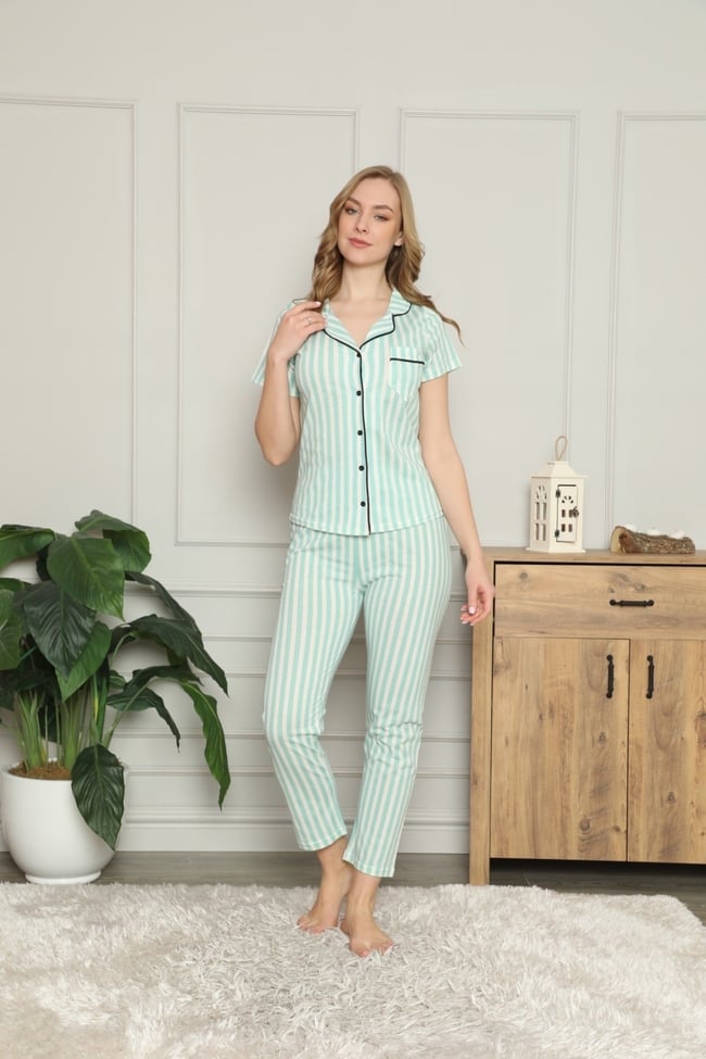 Kadın Mint Yeşili Çizgili Önü Düğmeli Pijama Takımı