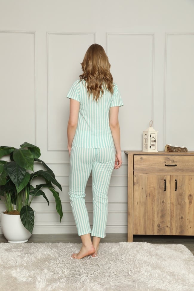 Kadın Mint Yeşili Çizgili Önü Düğmeli Pijama Takımı
