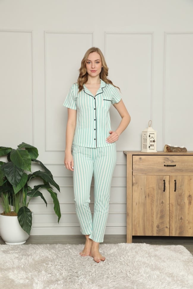 Kadın Mint Yeşili Çizgili Önü Düğmeli Pijama Takımı
