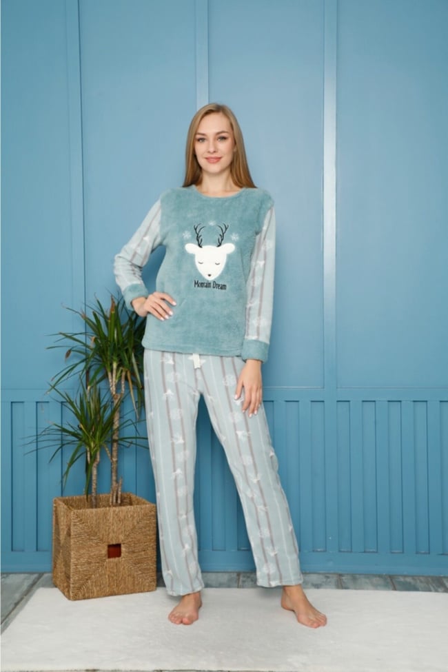 Kadın Mint Yeşili Geyik Nakışlı Montain Dream Yazılı Polar Peluş Pijama Takımı