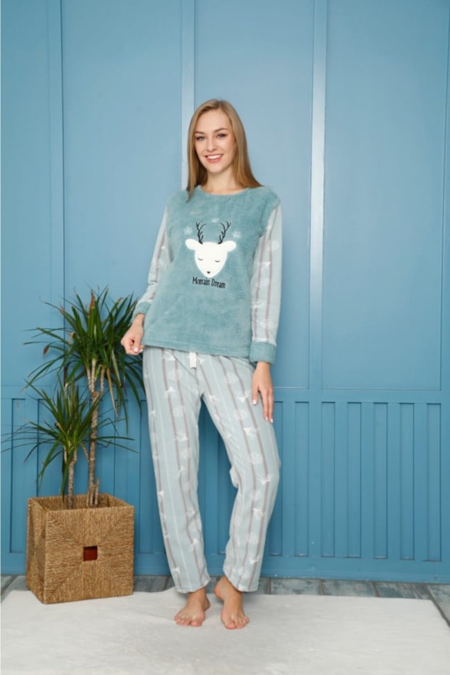 Kadın Mint Yeşili Geyik Nakışlı Montain Dream Yazılı Polar Peluş Pijama Takımı