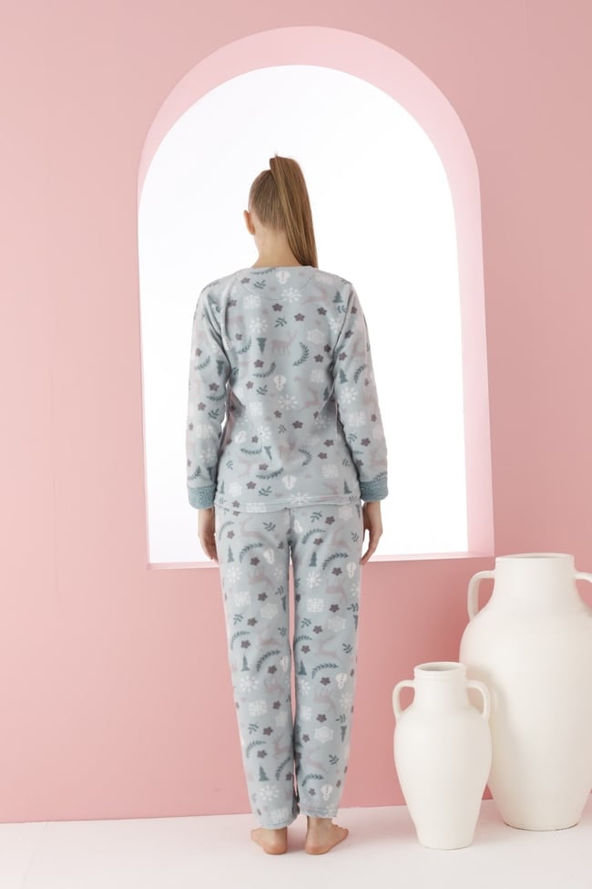 Kadın Mint Yeşili Geyik Ve Yazı Nakışlı Polar Peluş Pijama Takımı.