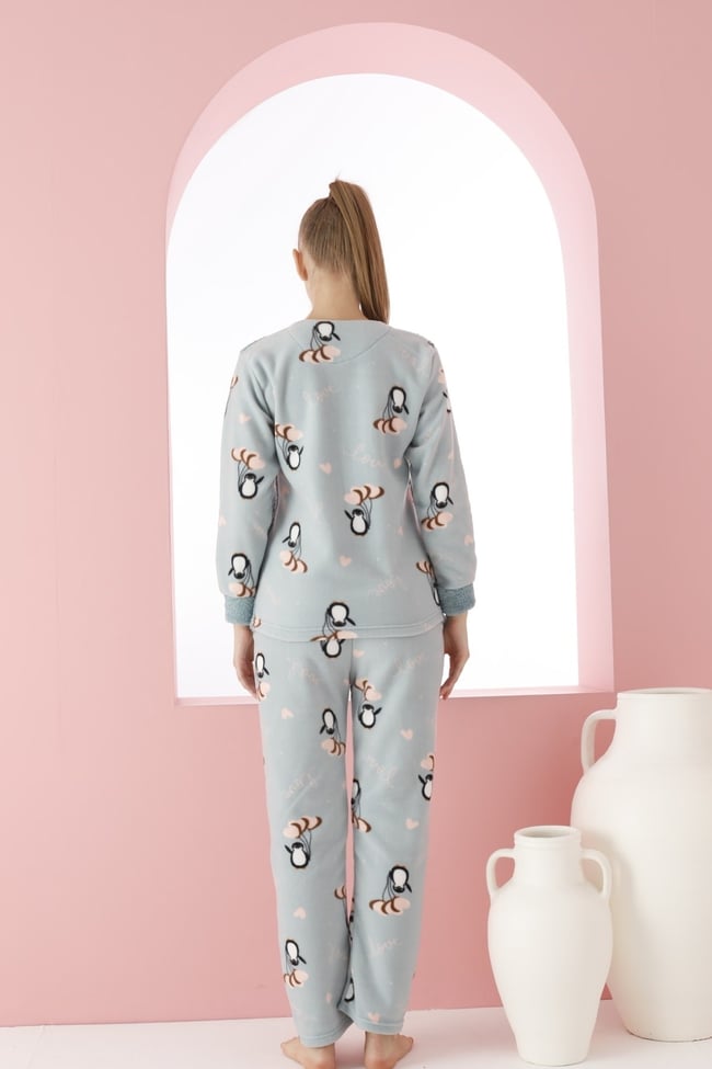 Kadın Mint Yeşili Kalpli Sevimli Penguen Nakışlı Polar Peluş Pijama Takımı.