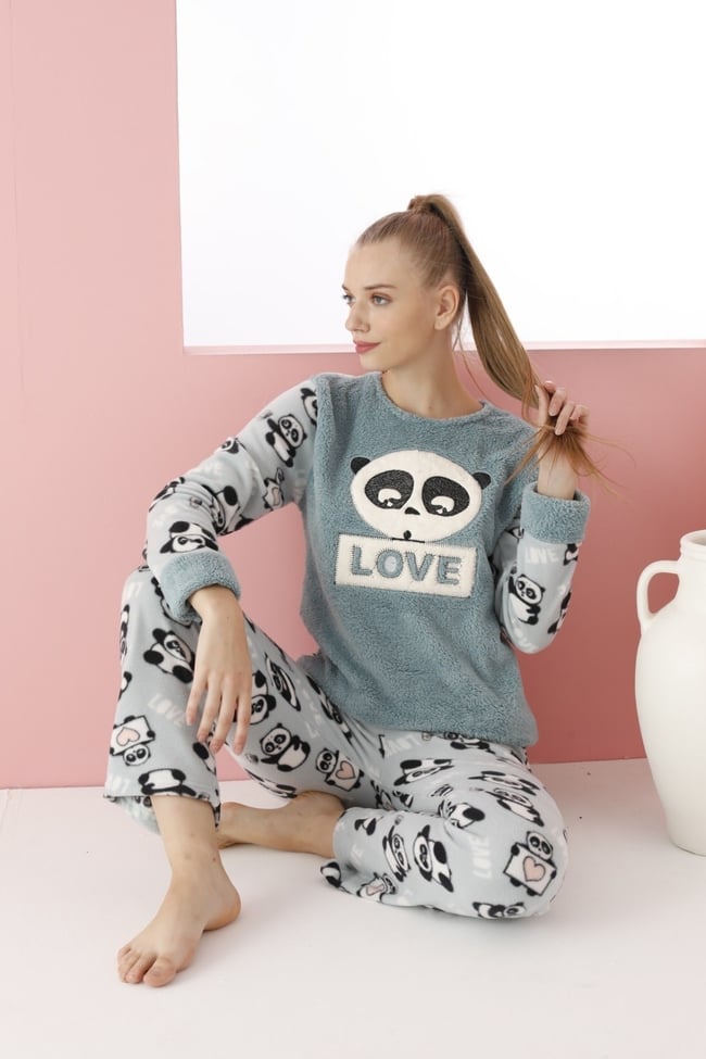 Kadın Mint Yeşili Love Yazılı Panda Nakışlı Polar Peluş Pijama Takımı.