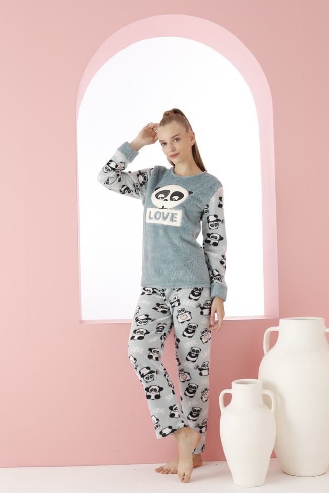 Kadın Mint Yeşili Love Yazılı Panda Nakışlı Polar Peluş Pijama Takımı.