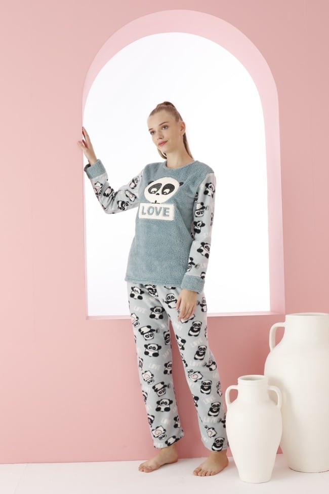 Kadın Mint Yeşili Love Yazılı Panda Nakışlı Polar Peluş Pijama Takımı.