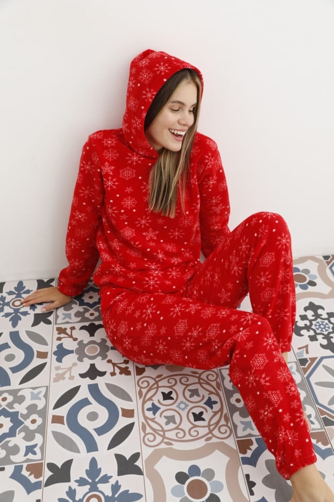Kadın Nar Rengi Kar Desenli Kapüşonlu Polar Eşofman Pijama Takımı