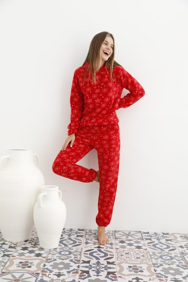 Kadın Nar Rengi Kar Desenli Kapüşonlu Polar Eşofman Pijama Takımı
