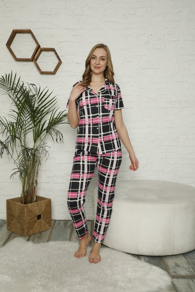 Kadın Pembe Ekose Desenli Düğmeli Pijama Takımı