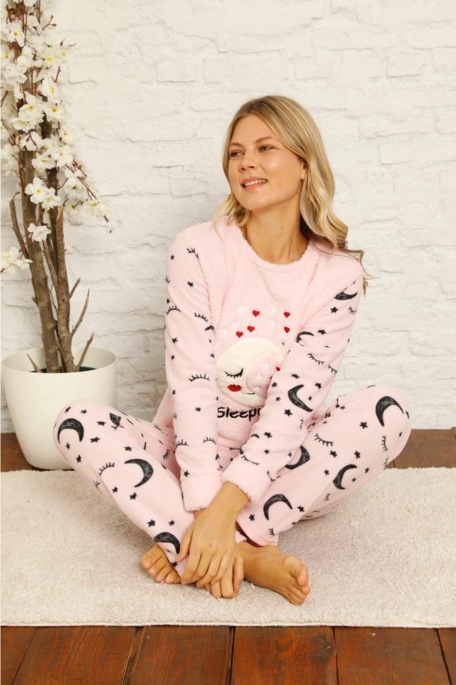 Kadın Pembe Kalpli Ay Yıldız Desenli Polar Pijama Takımı