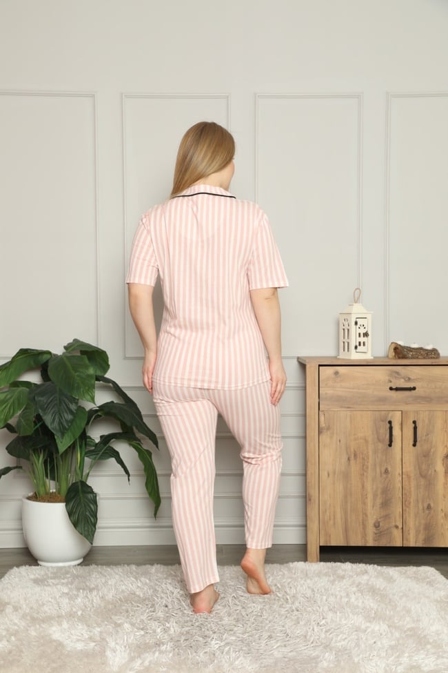 Kadın Pembe Önü Düğmeli Çizgili Yakalı Pijama Takımı