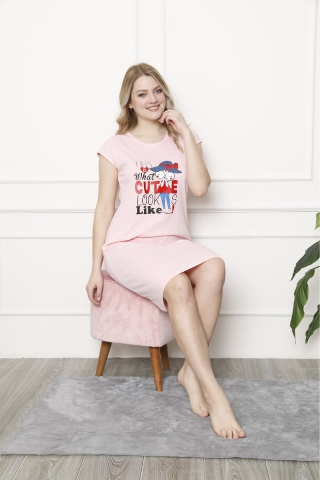 Kadın Pembe Renkli Sevimli Kedicik Desenli Gecelik Elbise