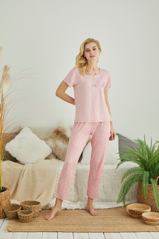 Kadın Pudra Çiçek Nakışlı Düğmeli Pijama Takımı