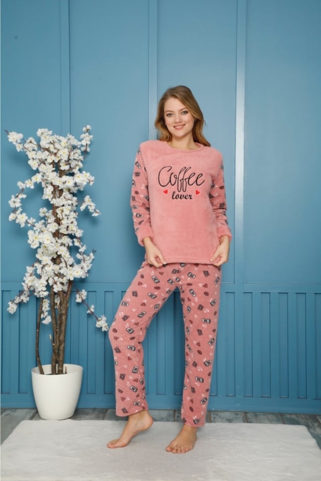 Kadın Pudra Coffee Lover Yazılı Polar Peluş Pijama Takımı