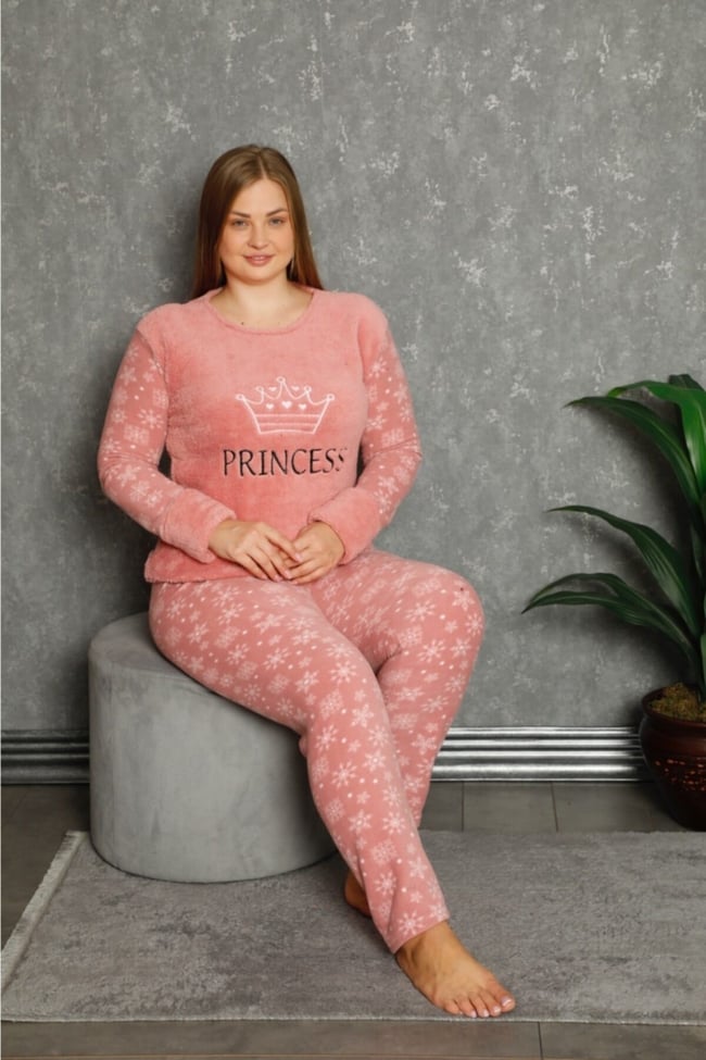 Kadın Pudra Princess Yazılı Kar Desenli Polar Peluş Pijama Takımı