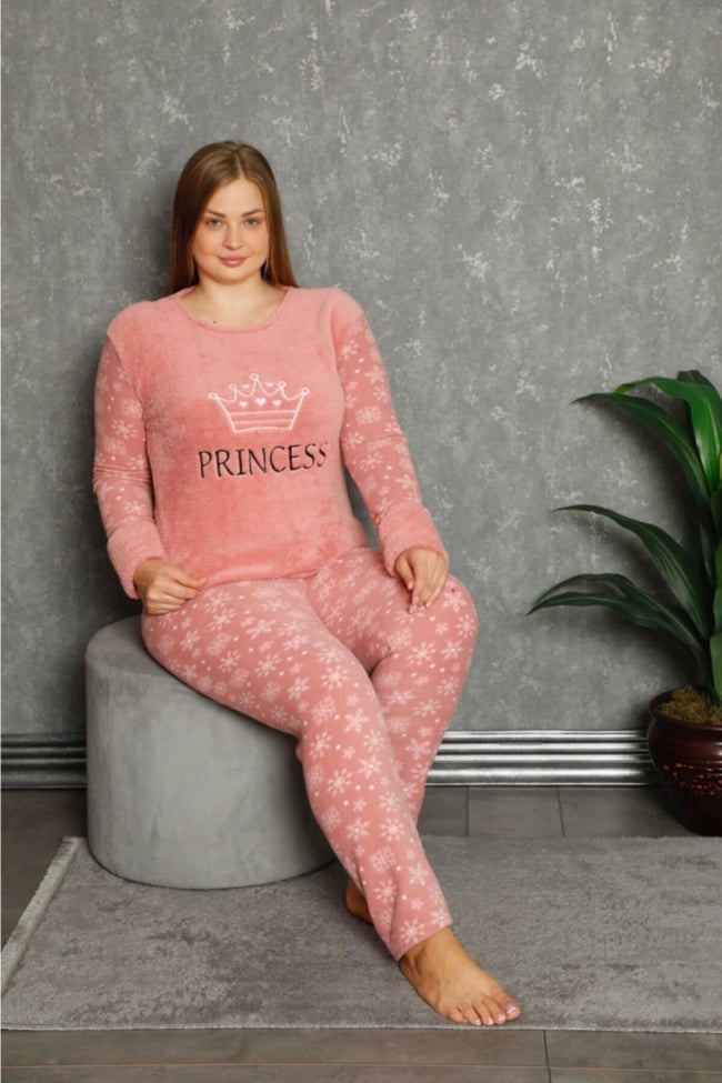 Kadın Pudra Princess Yazılı Kar Desenli Polar Peluş Pijama Takımı