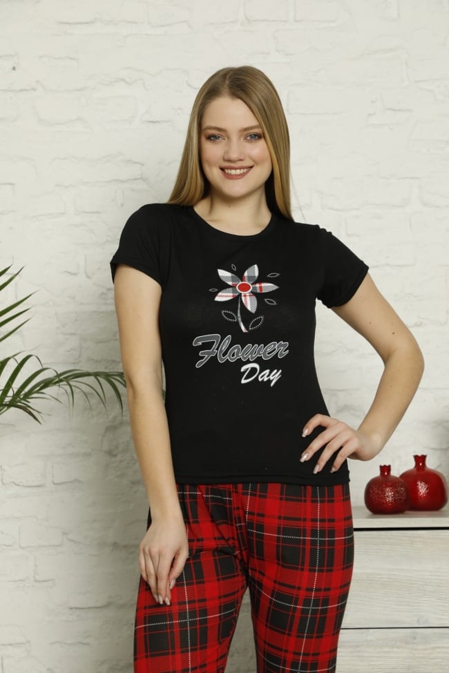 Kadın Siyah Çiçek Desenli Ekoseli Pijama Takımı