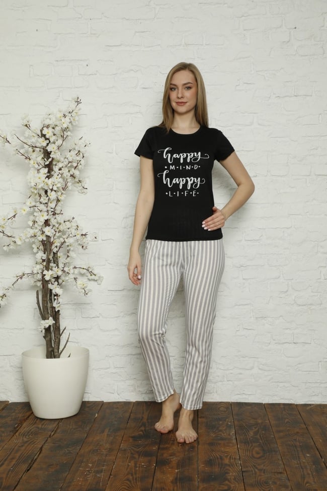 Kadın Siyah Yazılı Çizgili Pijama Takımı