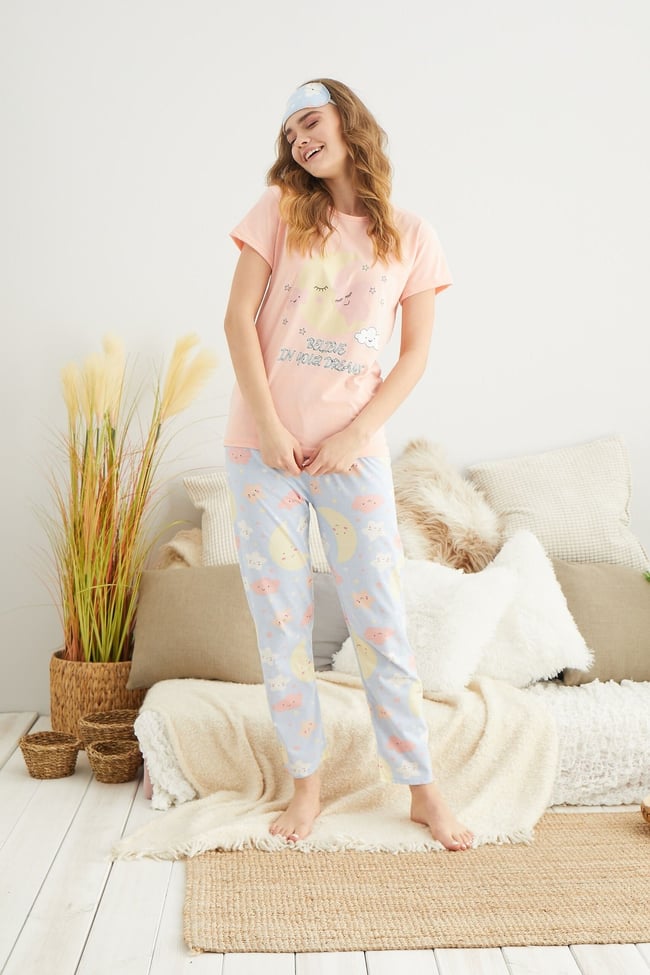 Kadın Somon Ay Yldız Baskılı Pijama Takımı