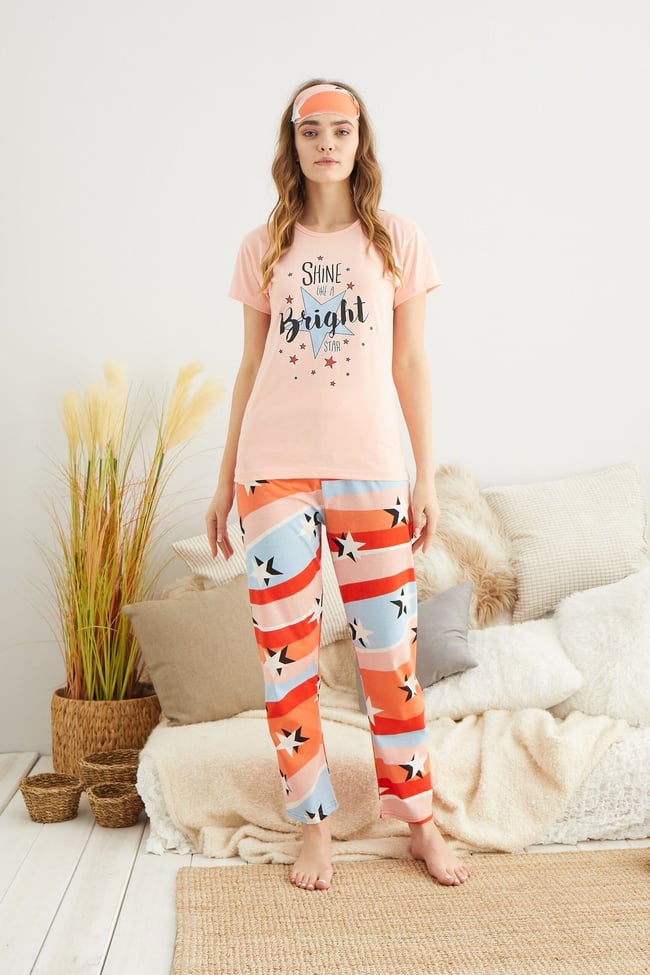 Kadın Somon Yıldız Baskılı Pijama Takımı
