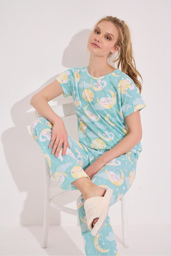 Kadın Su Yeşili Ay Yıldız Baskılı Kısa Kollu Altı Uzun Pijama Takımı.