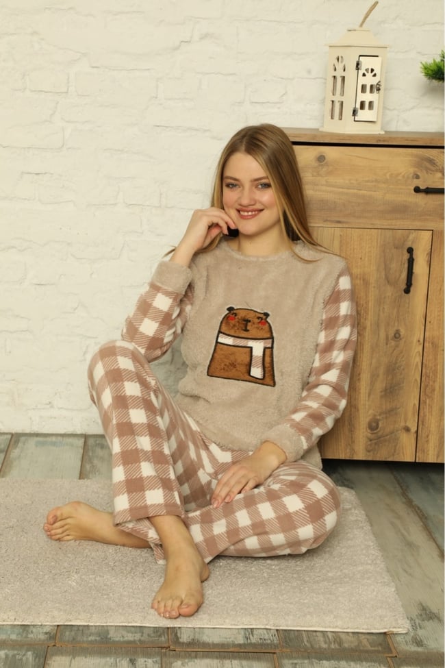 Kadın Taş - Beyaz Ekoseli Ayıcıklı Polar Pijama Takım
