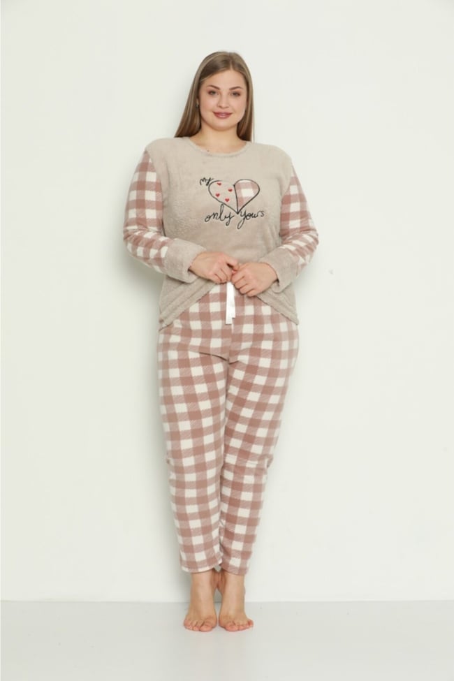 Kadın Taş Büyük Kalpli Ekose Desenli Polar Peluş Pijama Takımı