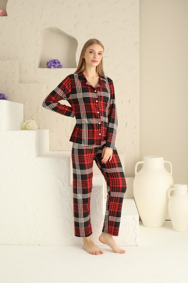 Kadın Vişne Çürüğü Ekose Baskılı Bebe Yaka Önü Düğmeli Pijama Takımı.
