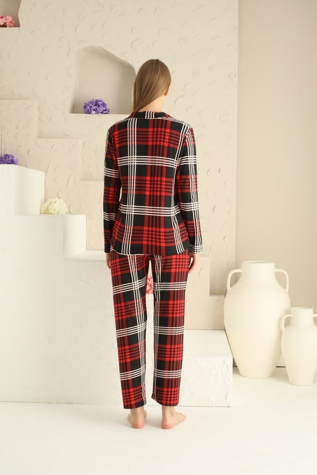 Kadın Vişne Çürüğü Ekose Baskılı Bebe Yaka Önü Düğmeli Pijama Takımı.