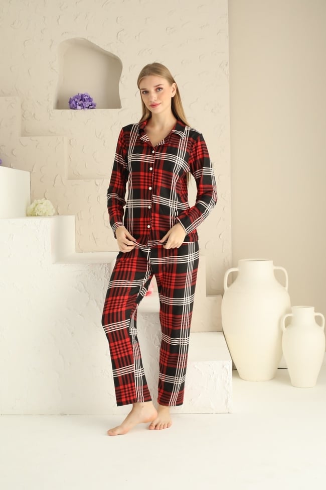 Kadın Vişne Çürüğü Ekose Baskılı Bebe Yaka Önü Düğmeli Pijama Takımı.