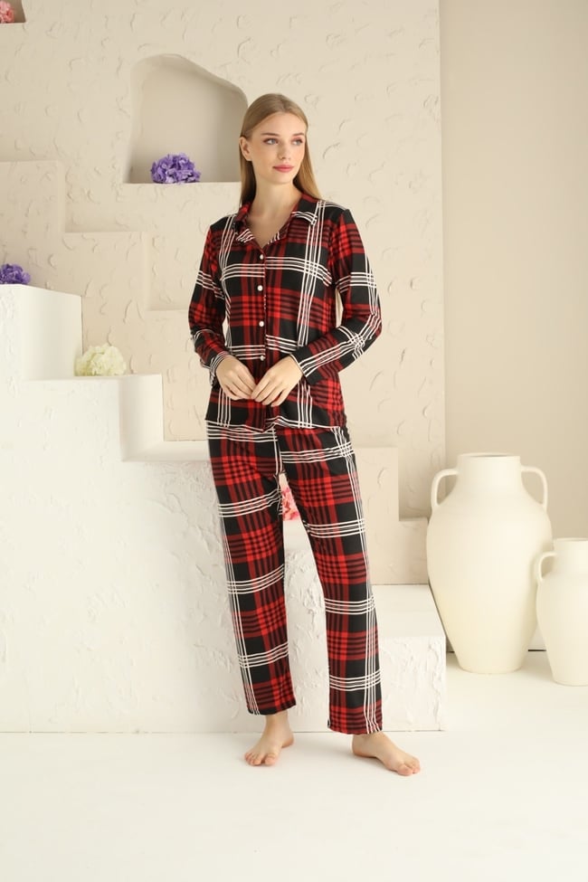 Kadın Vişne Çürüğü Ekose Baskılı Bebe Yaka Önü Düğmeli Pijama Takımı.