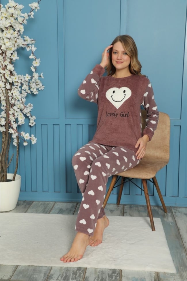 Kadın Vizon Kalpli Smile Lovely Girl Yazılı Polar Peluş Pijama Takımı