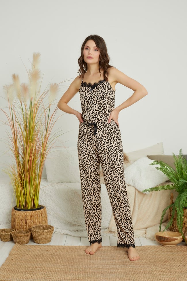 Kadın Vizon Leopar Baskılı Sabahlıklı 3 'lü Set Pegasus Pijama Takımı.