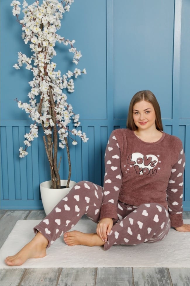 Kadın Vizon Love You Yazılı Kalpli Polar Peluş Pijama Takımı.