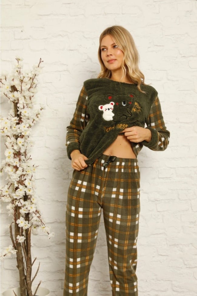 Kadın Yeşil Ayıcık Desenli Ekose Polar Peluş Pijama Takımı