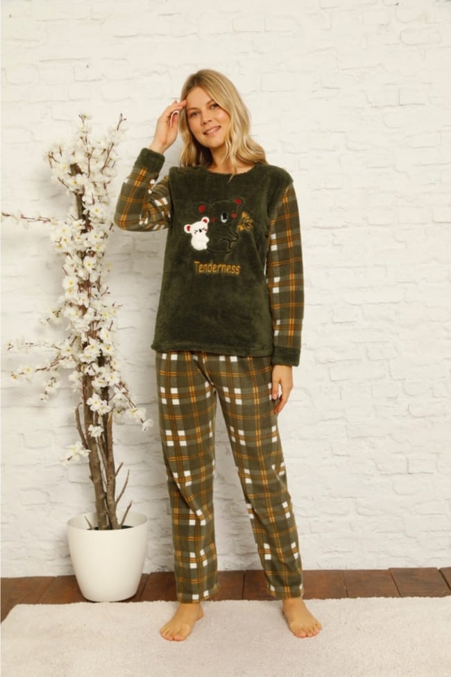 Kadın Yeşil Ayıcık Desenli Ekose Polar Peluş Pijama Takımı